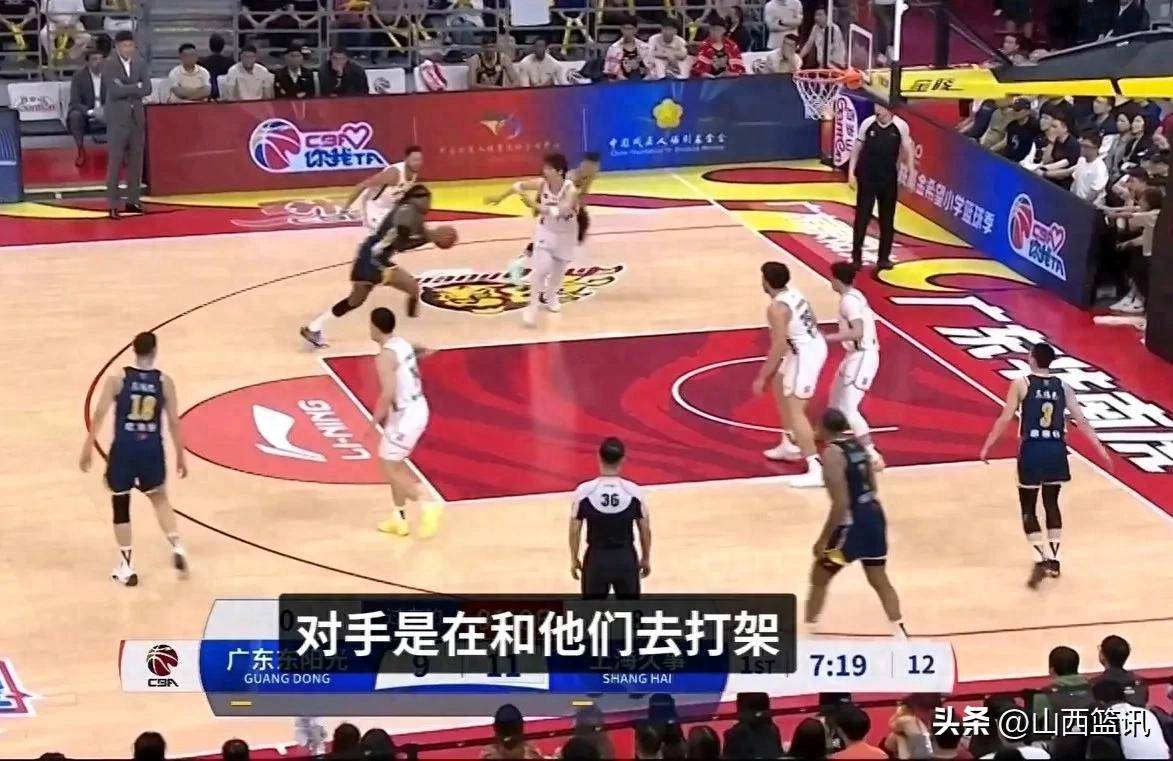 aoa体育官网-包含激烈对抗场面火爆体育馆内掌声雷动的词条