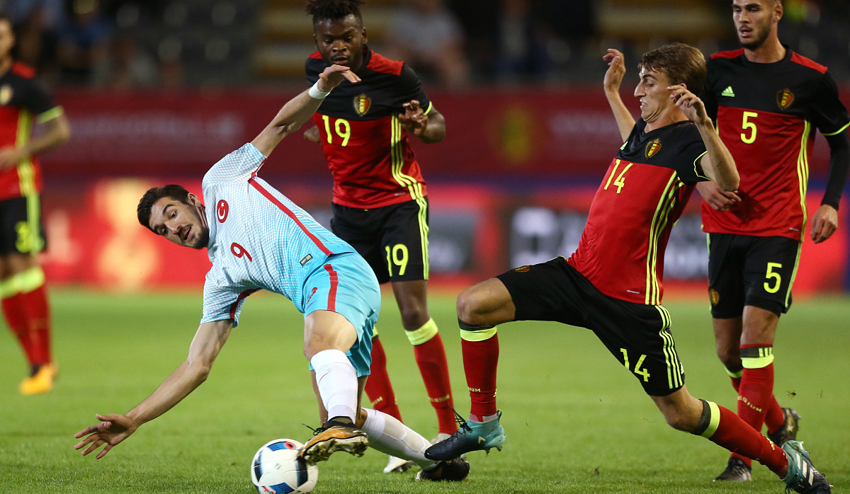 比利时胜塞尔维亚,小组领跑 比利时胜塞尔维亚,小组领跑