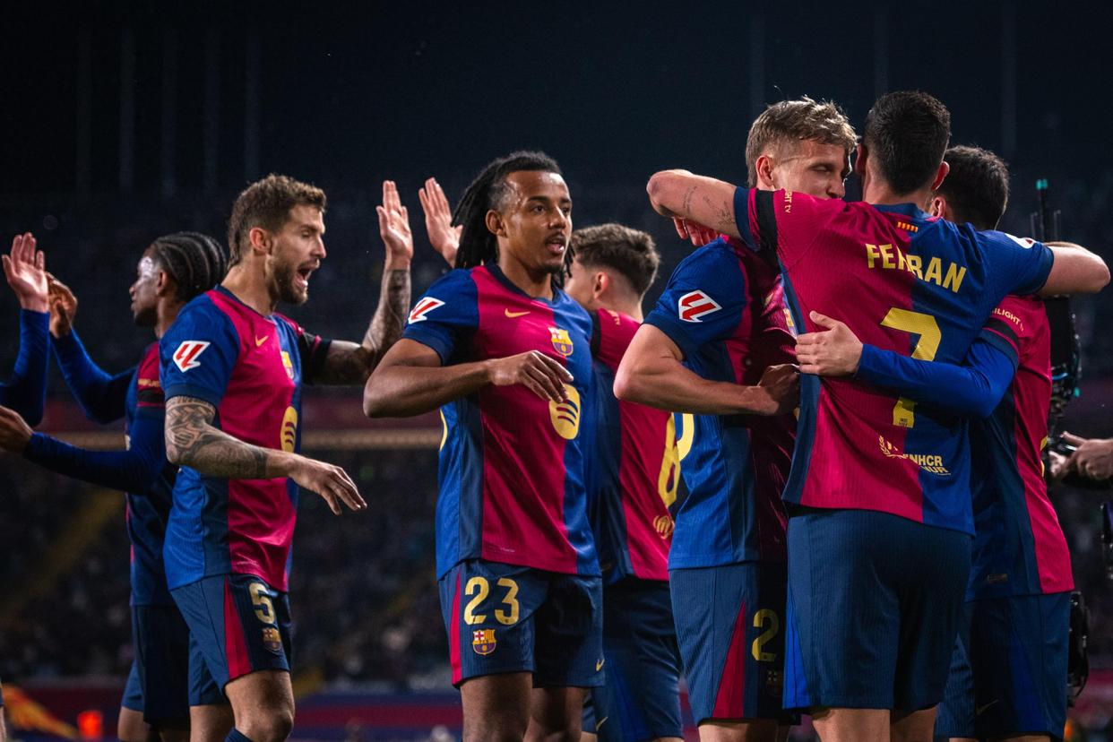 巴萨主场碾压对手，保住对榜首的追赶的简单介绍