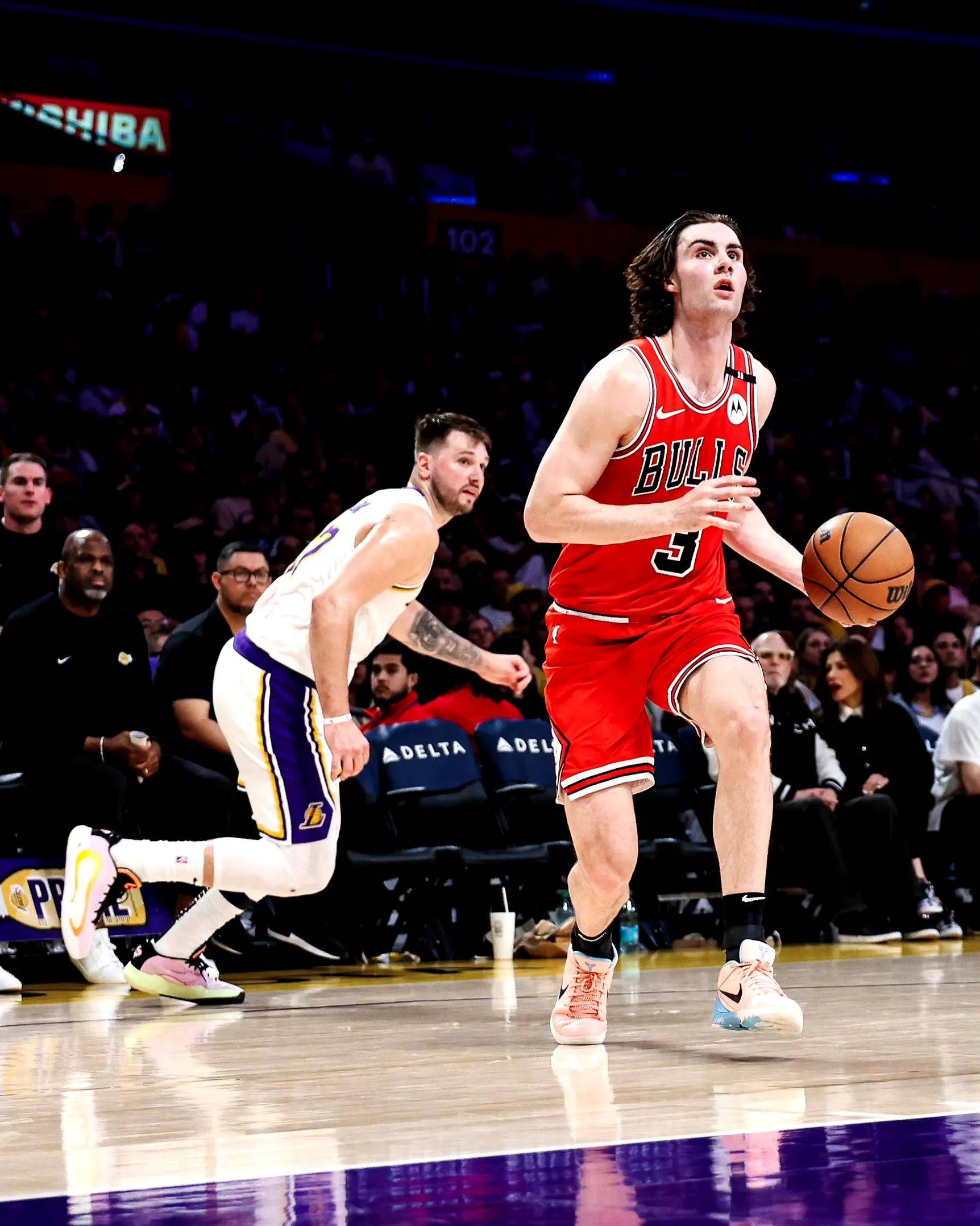 包含公牛队士气高涨：球队后卫刷新职业生涯得分纪录，展现突飞猛进实力的词条