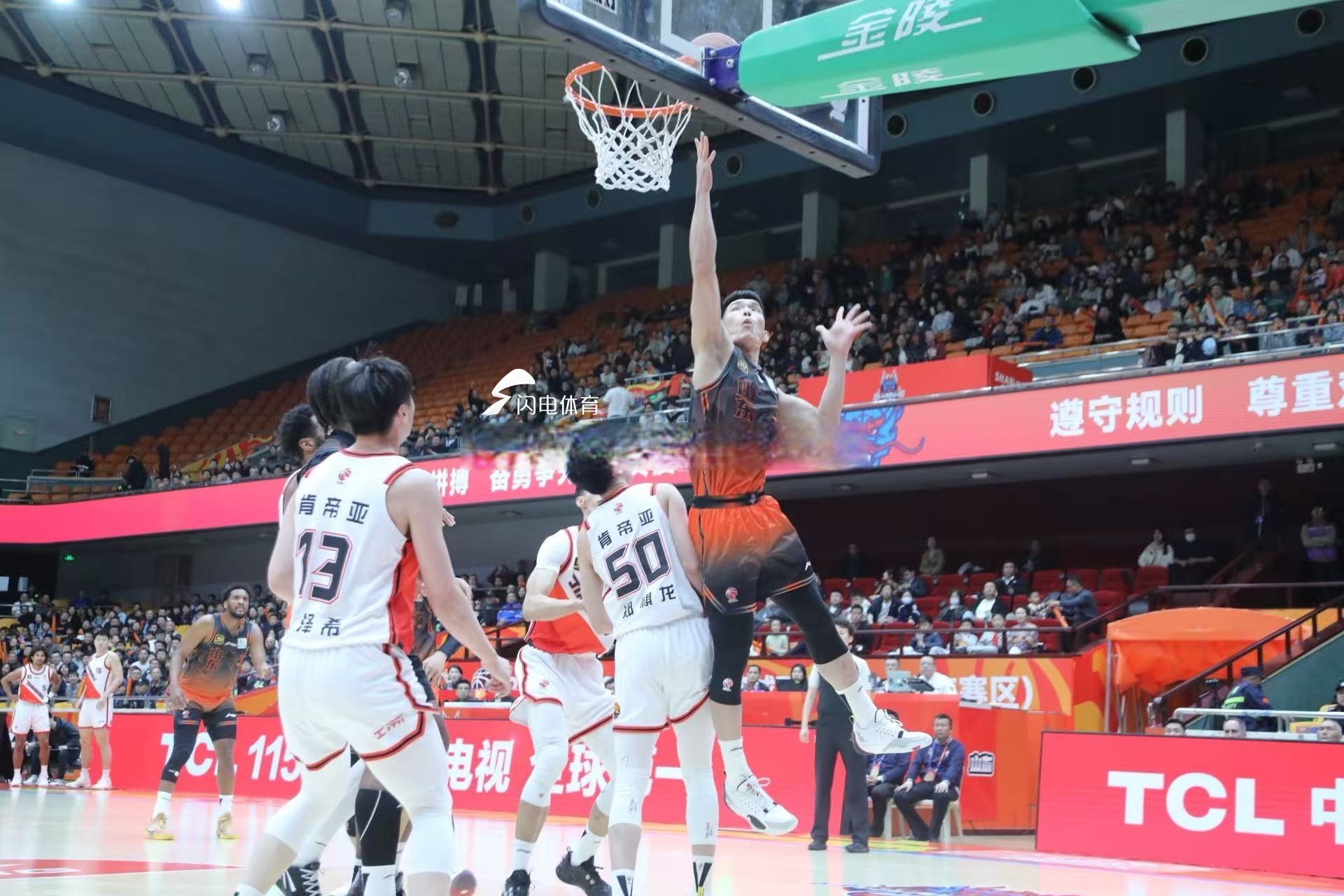 aoa体育活动-江苏男篮战胜强敌，排名上升