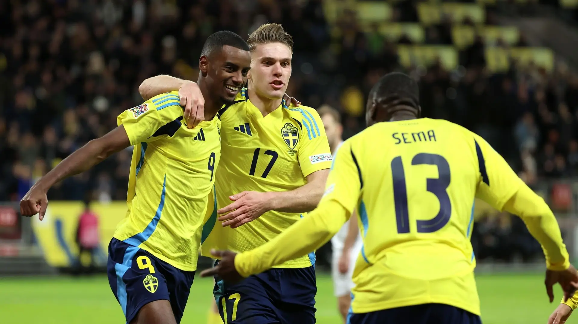 包含希腊逆袭瑞典，欧预赛排名逐渐上升的词条