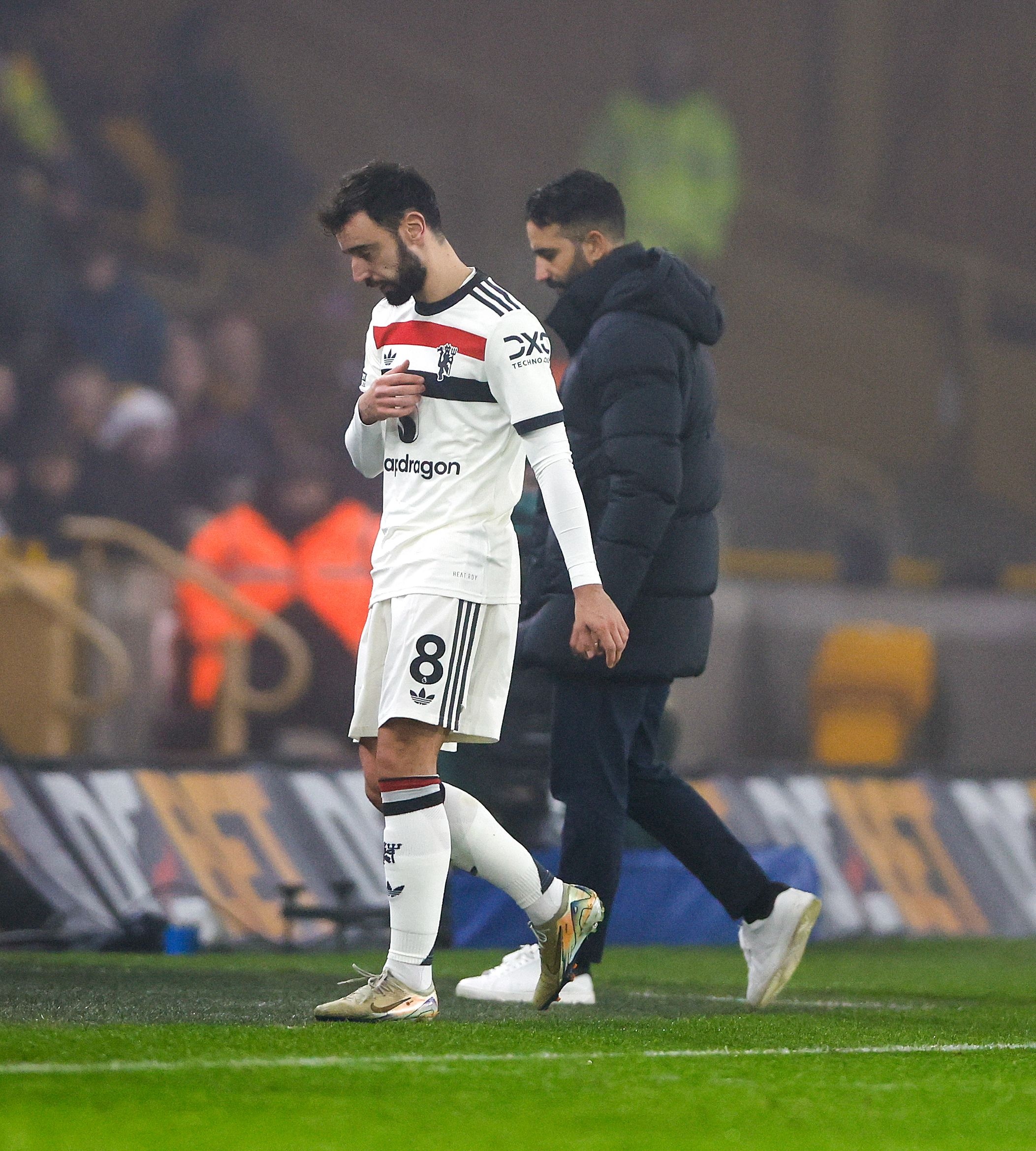 aoa体育活动-曼联战术调整引热议，近期表现令人担忧的简单介绍